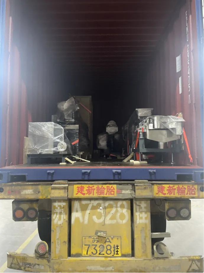 CHT-30 TWIN SCREW EXTRUSION PELLETIZING LINE DELIVERING TO BRASIL